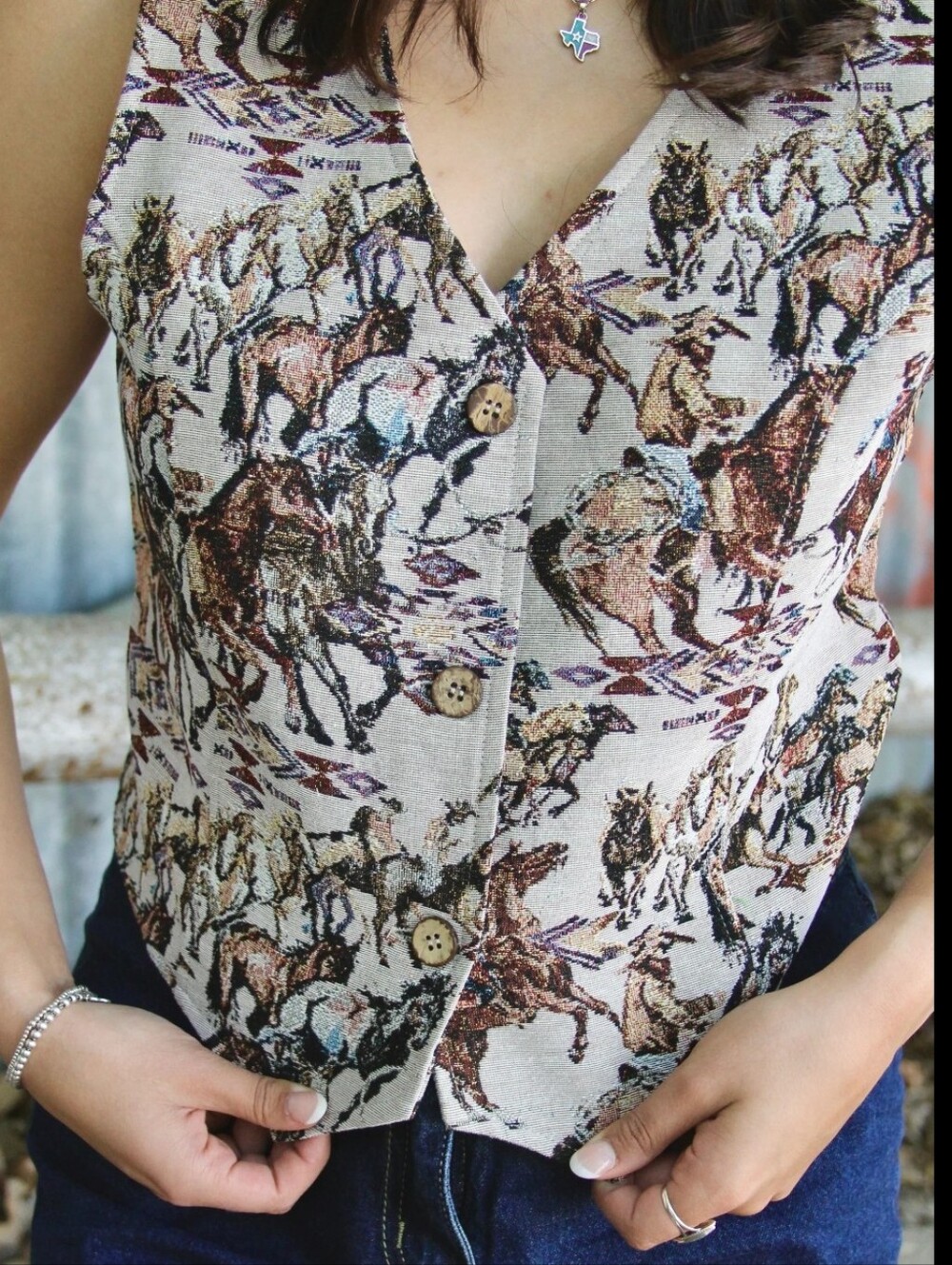 Merigold Kiss Buckaroo Western Horse Tapestry Vest Size Medium Cowboy Rodeo NEW